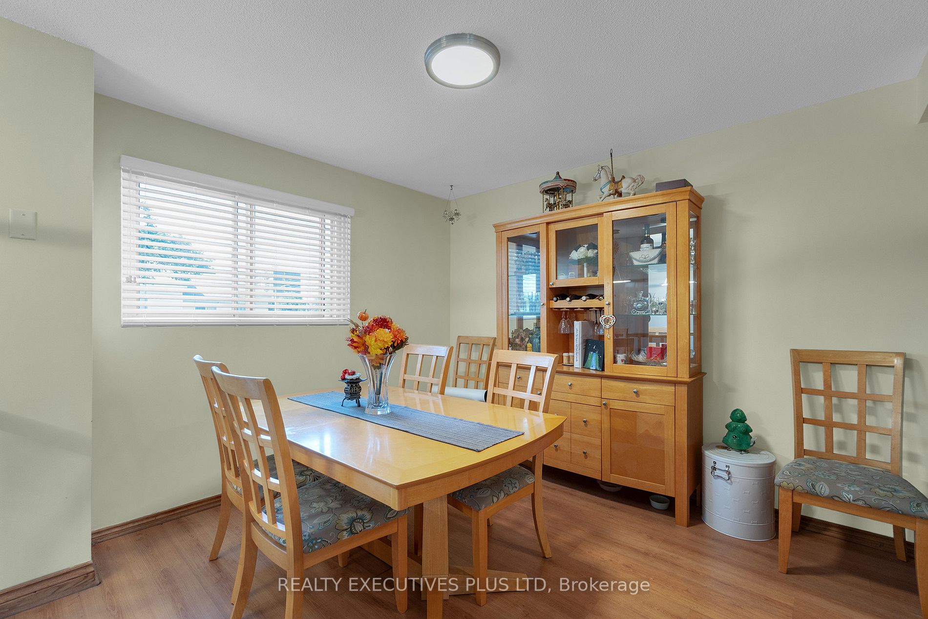 27 Sandringham Crt, #138