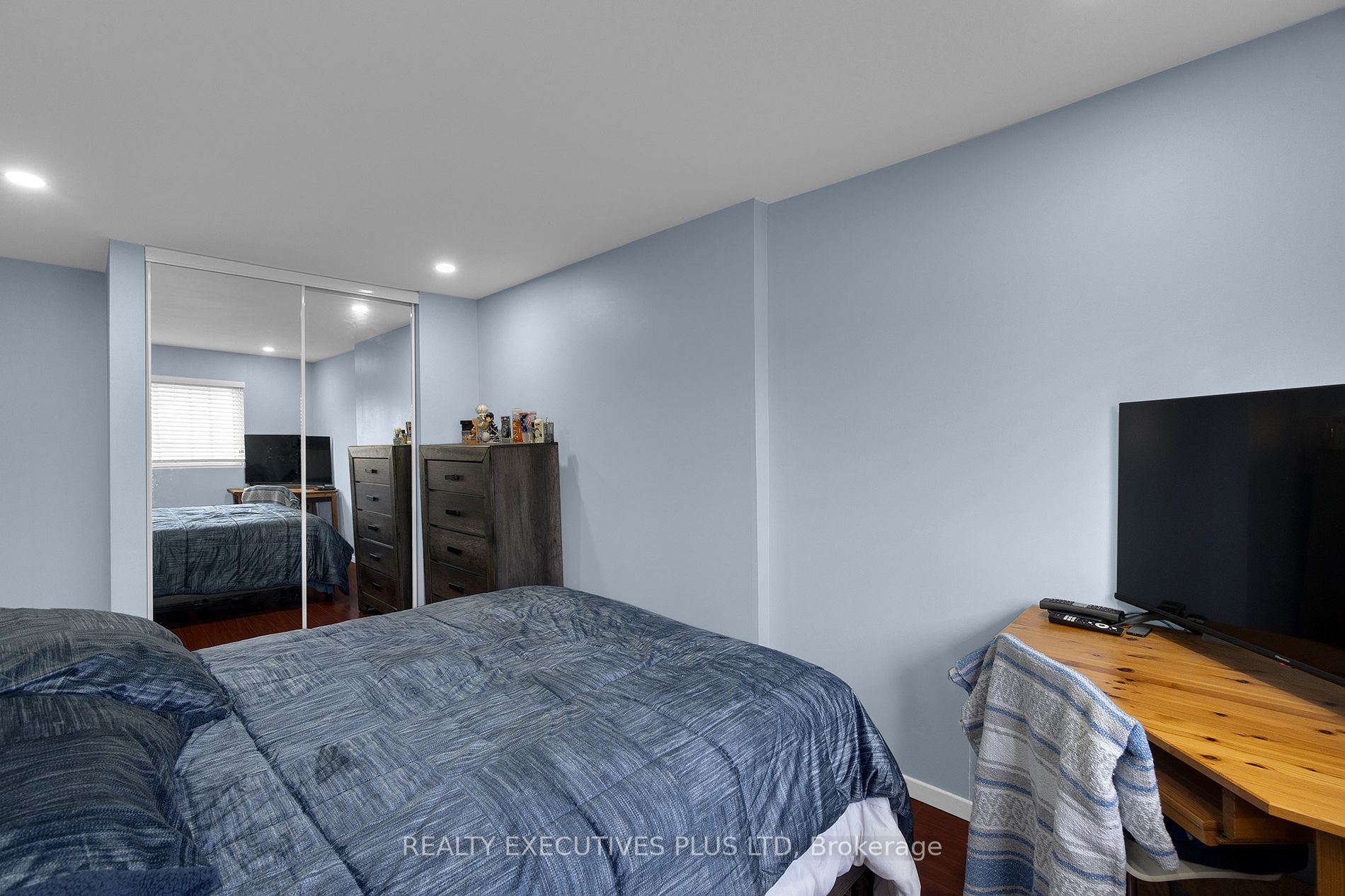 27 Sandringham Crt, #138