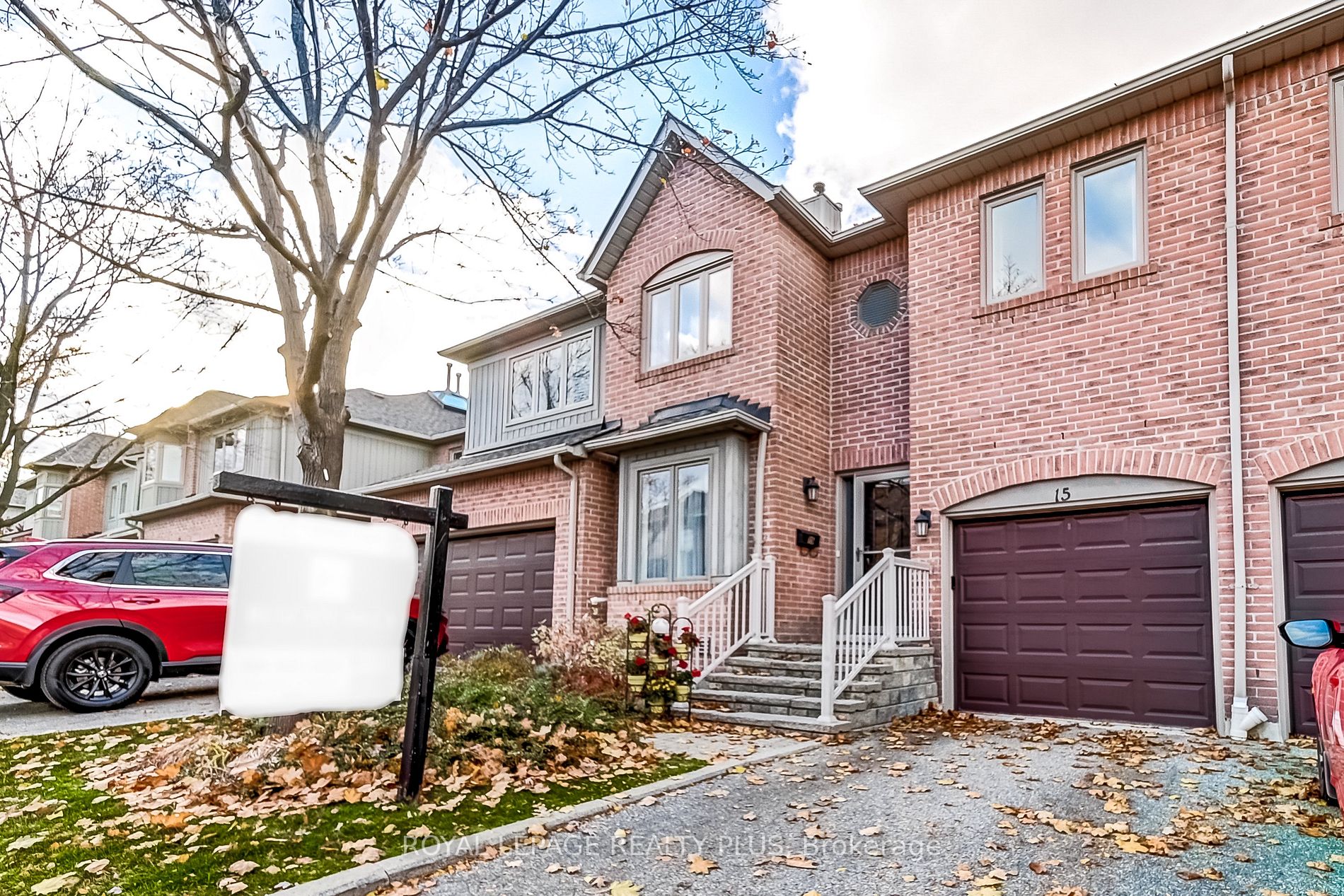 5490 Glen Erin Dr, #15