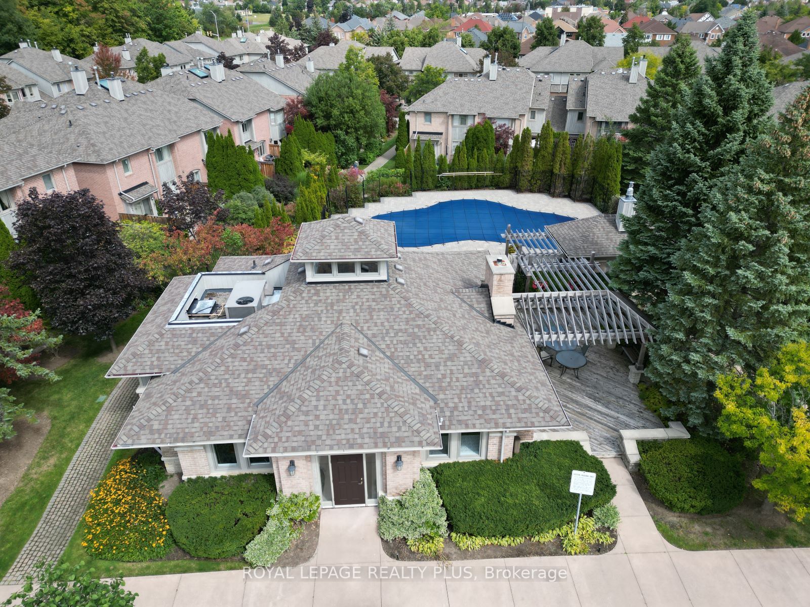 5490 Glen Erin Dr, #15