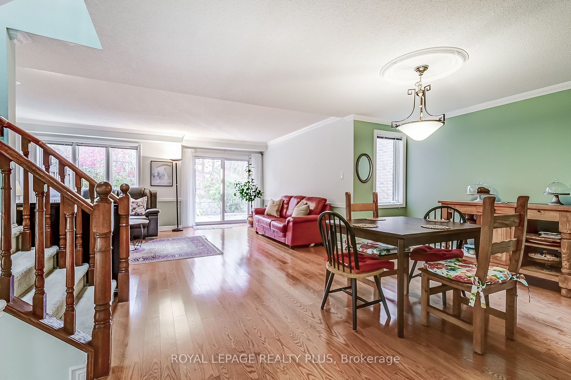 5490 Glen Erin Dr, #15