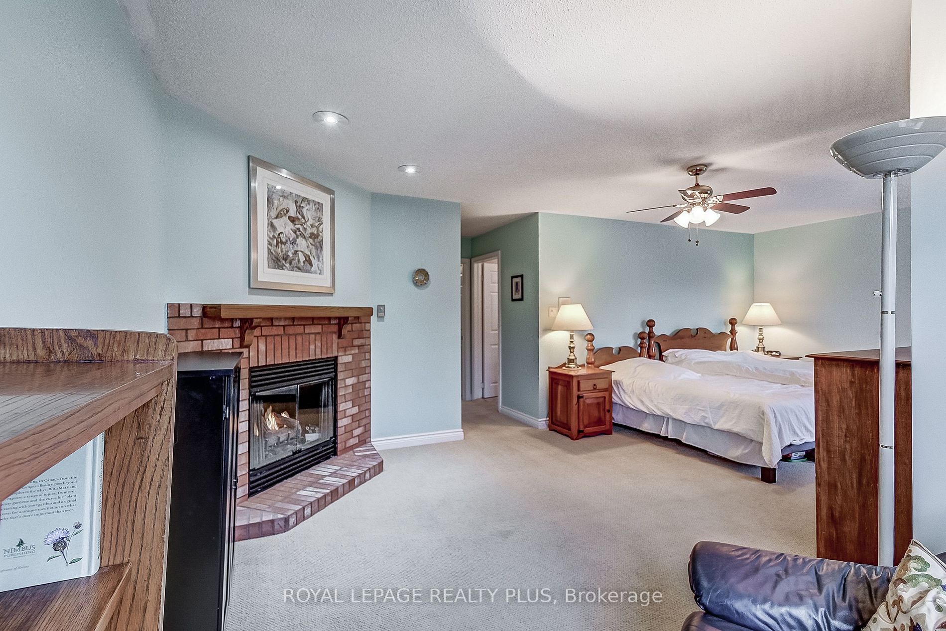 5490 Glen Erin Dr, #15