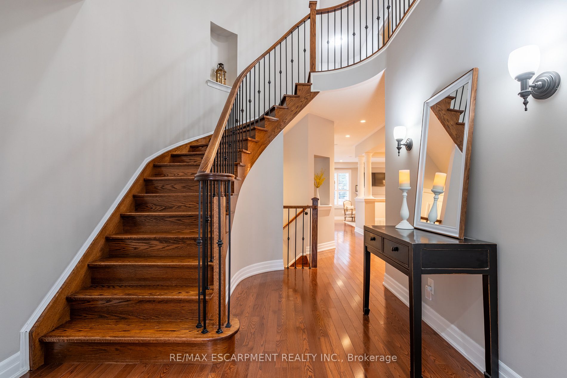 295 Holloway Terr