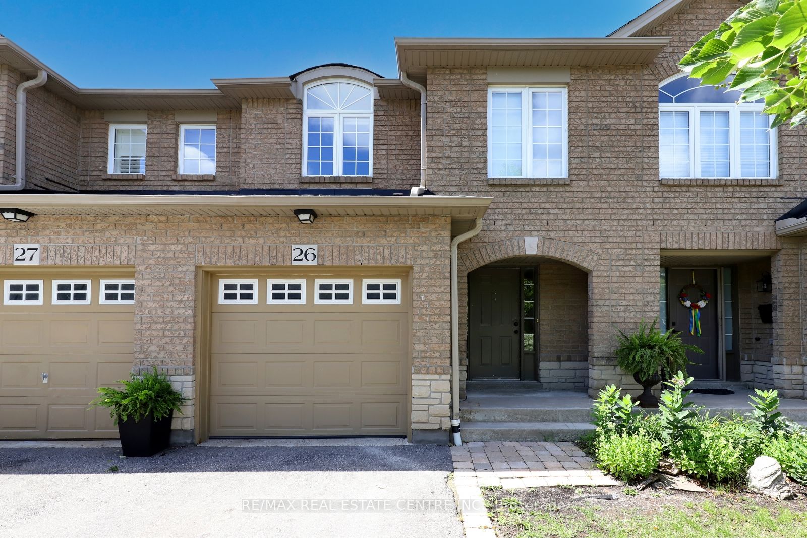 130 Robert St, #26
