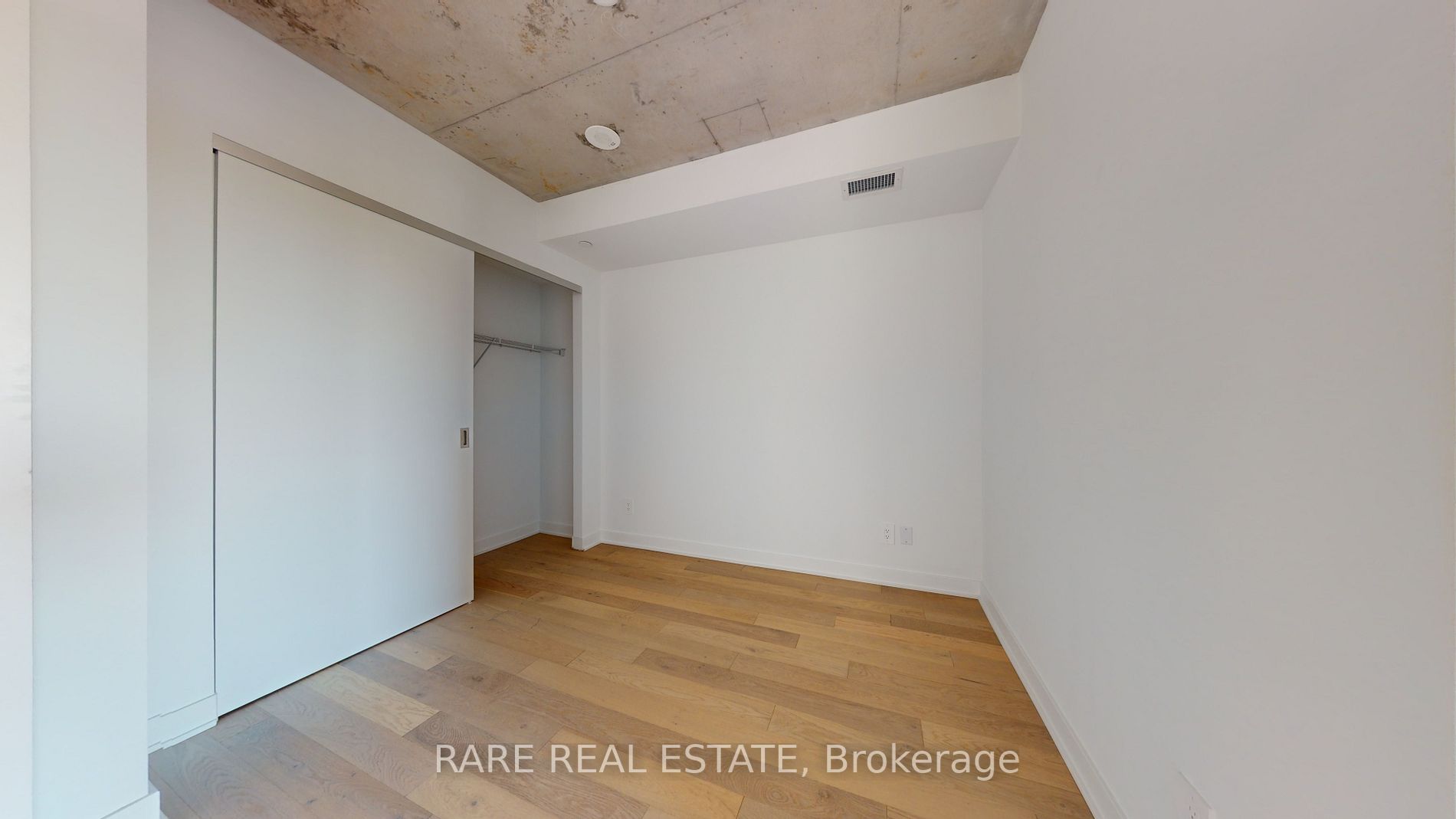 2720 Dundas St W, #317