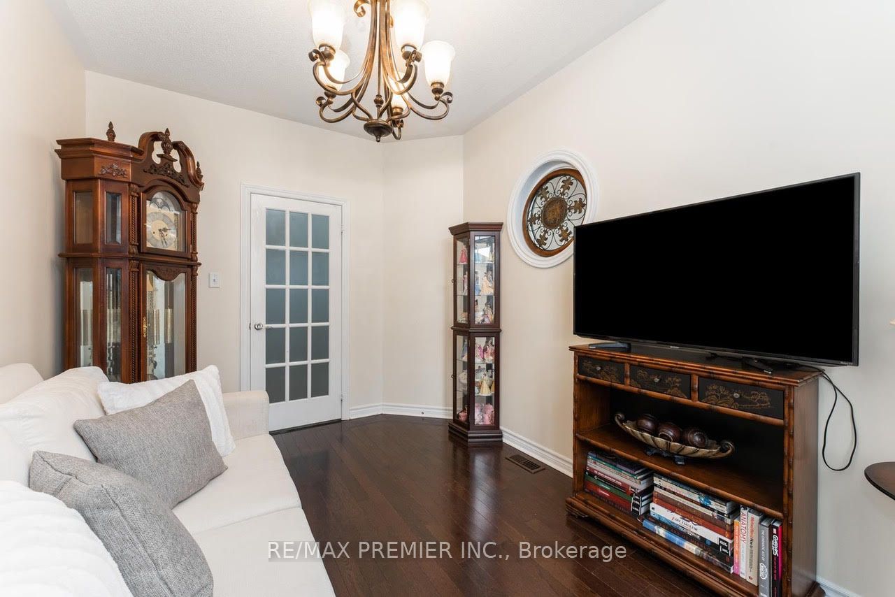 15 Oakhaven Rd