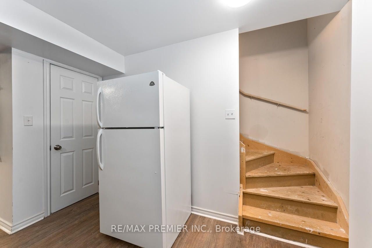 15 Oakhaven Rd
