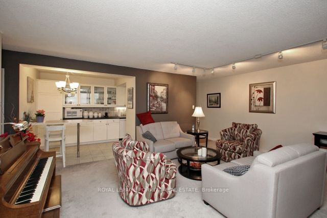 1515 Lakeshore Rd E, #1108