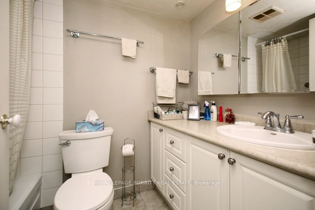 1515 Lakeshore Rd E, #1108