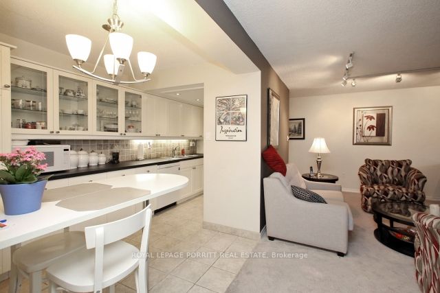 1515 Lakeshore Rd E, #1108