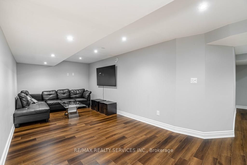 20 Edenvalley Rd