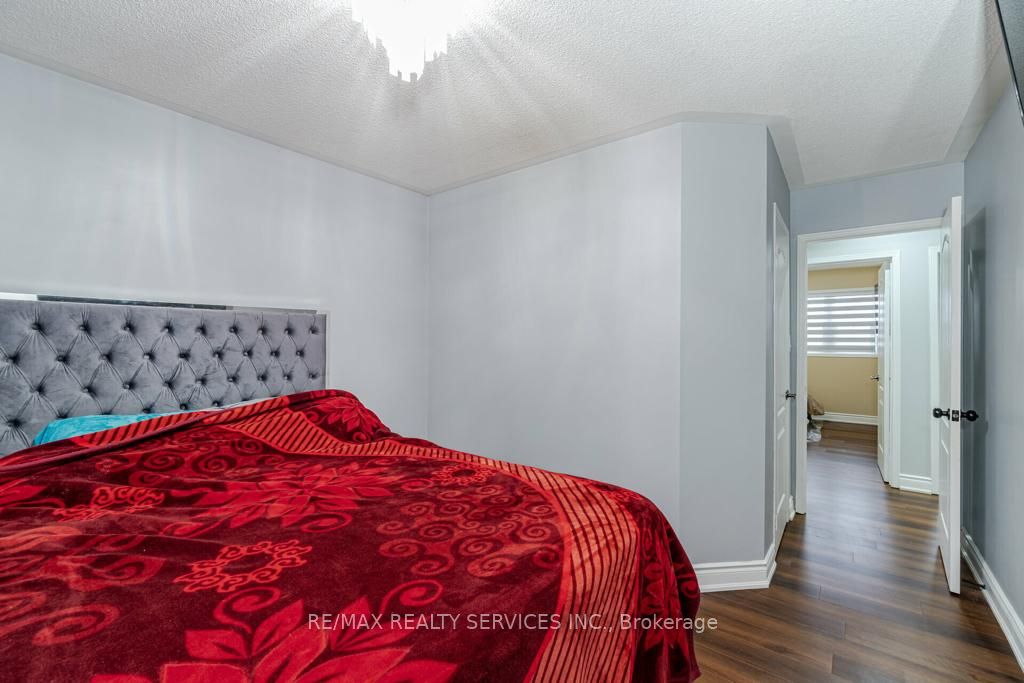 20 Edenvalley Rd