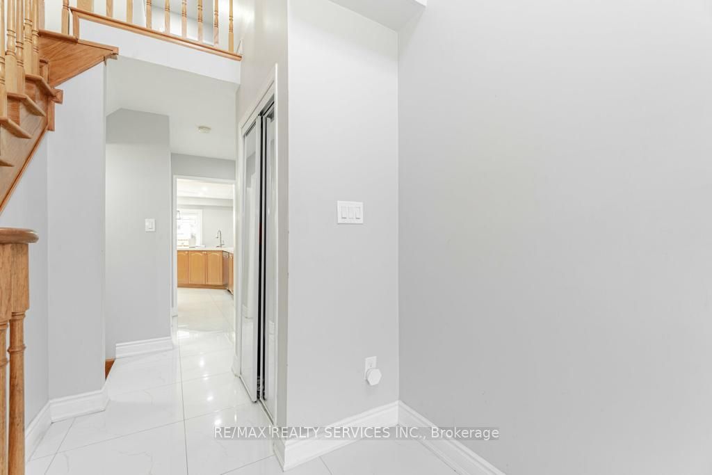 20 Edenvalley Rd