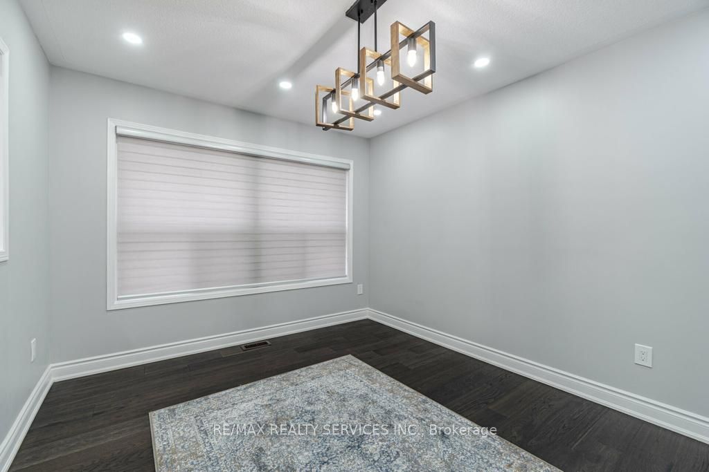 20 Edenvalley Rd