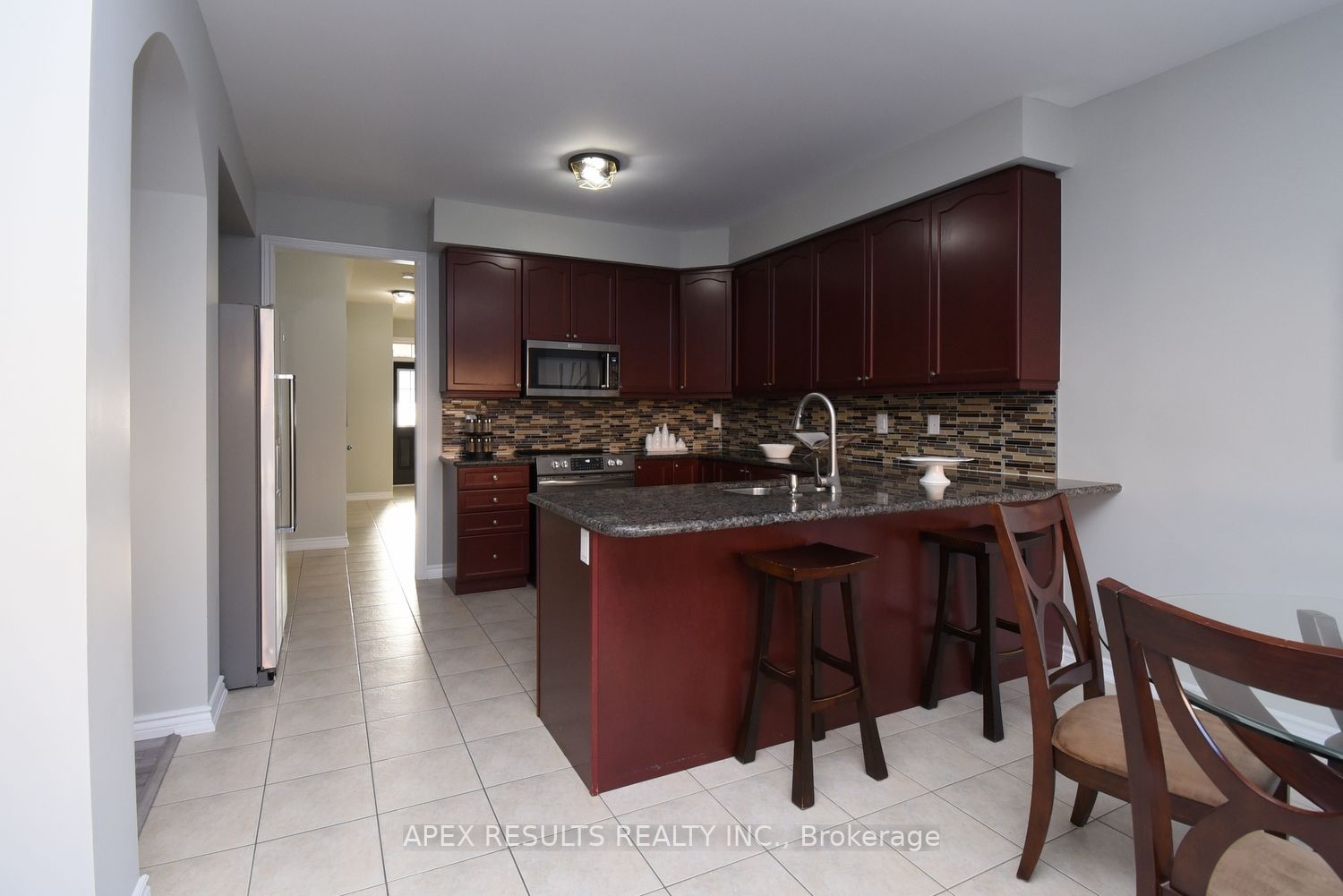 1319 Ruddy Crescent