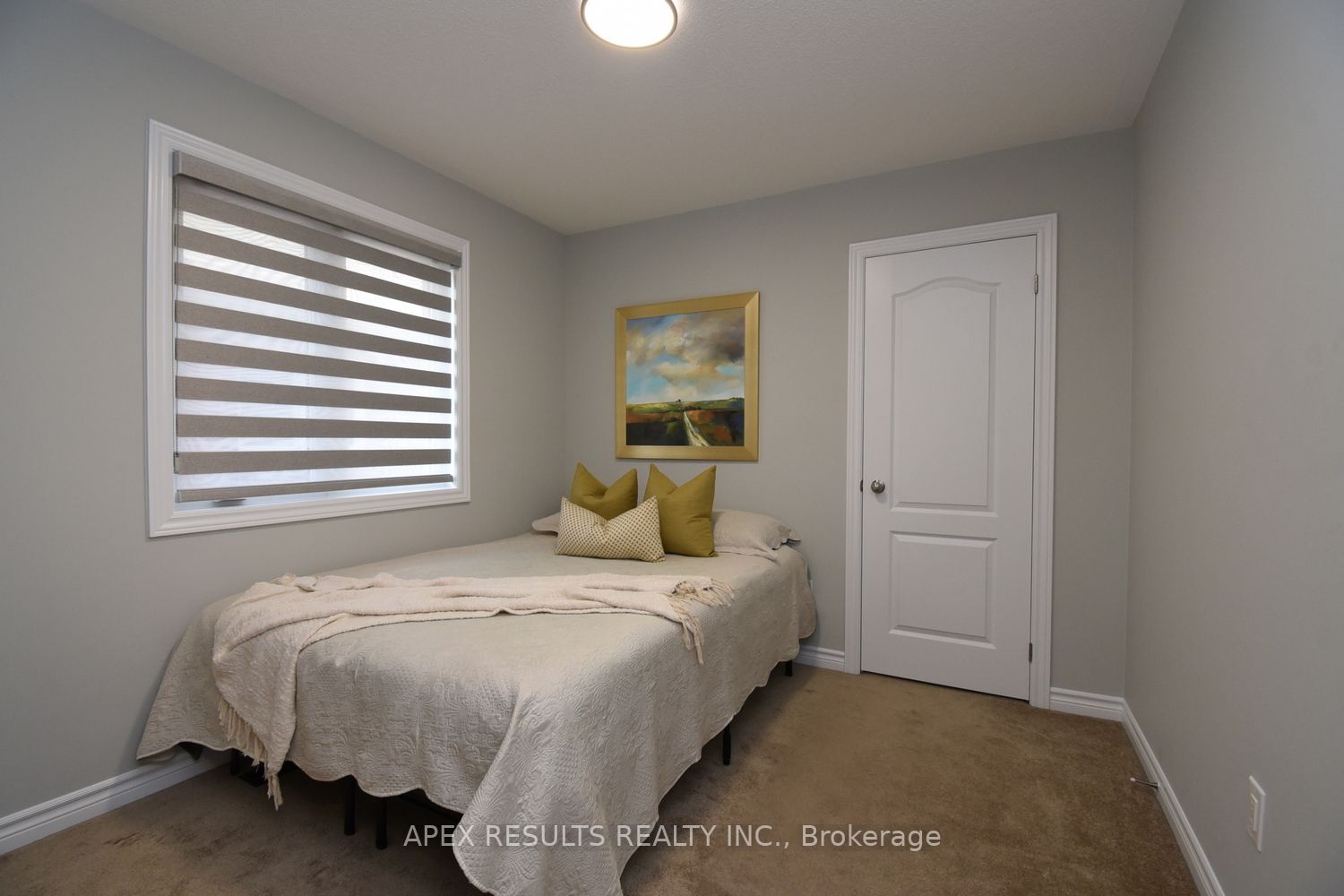 1319 Ruddy Crescent