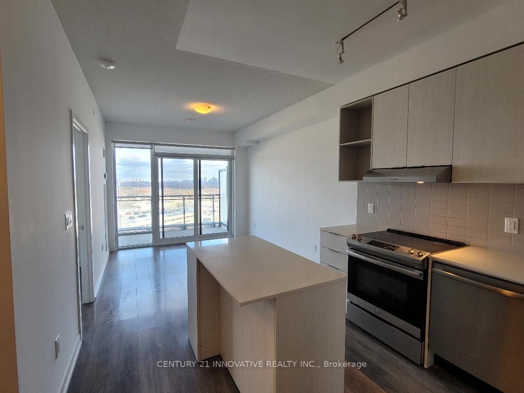 2520 Eglinton Avenue W, #1016