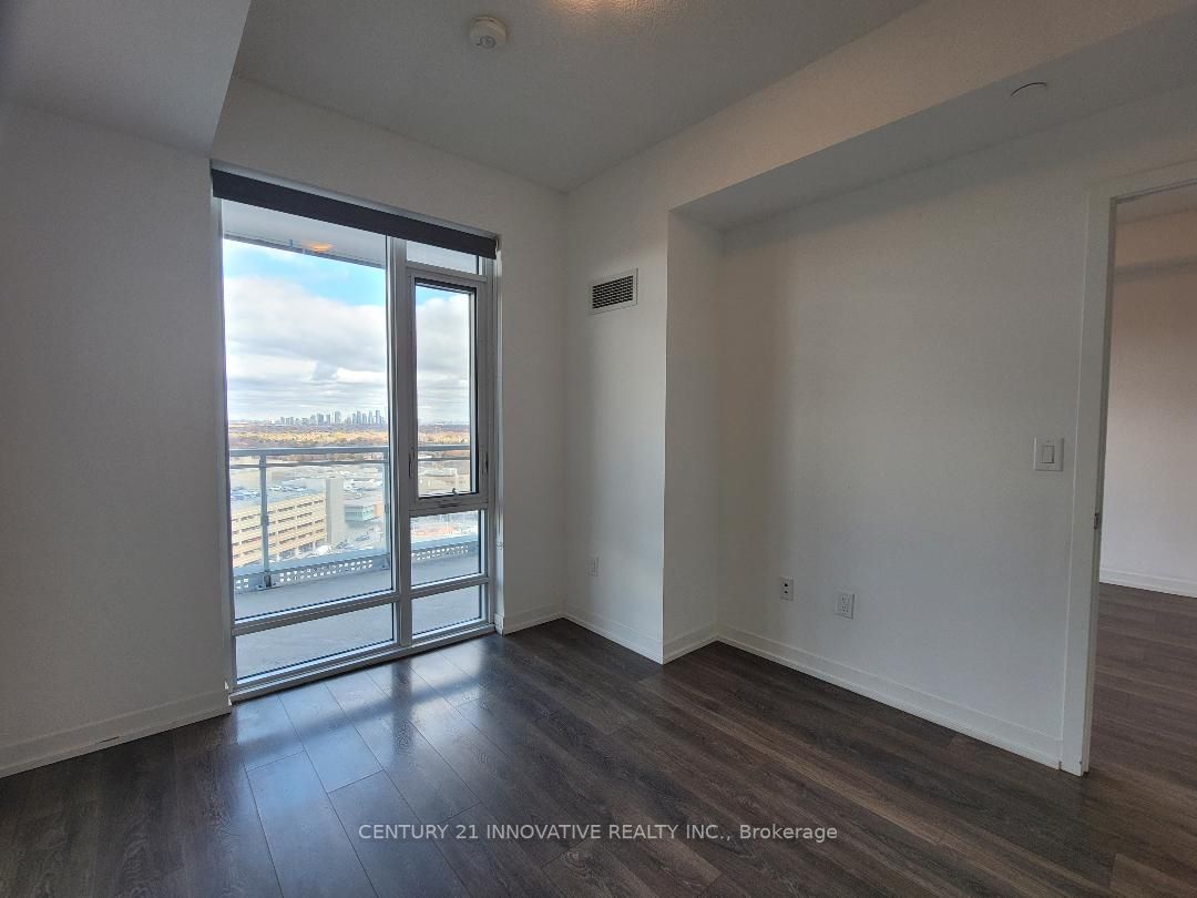 2520 Eglinton Avenue W, #1016