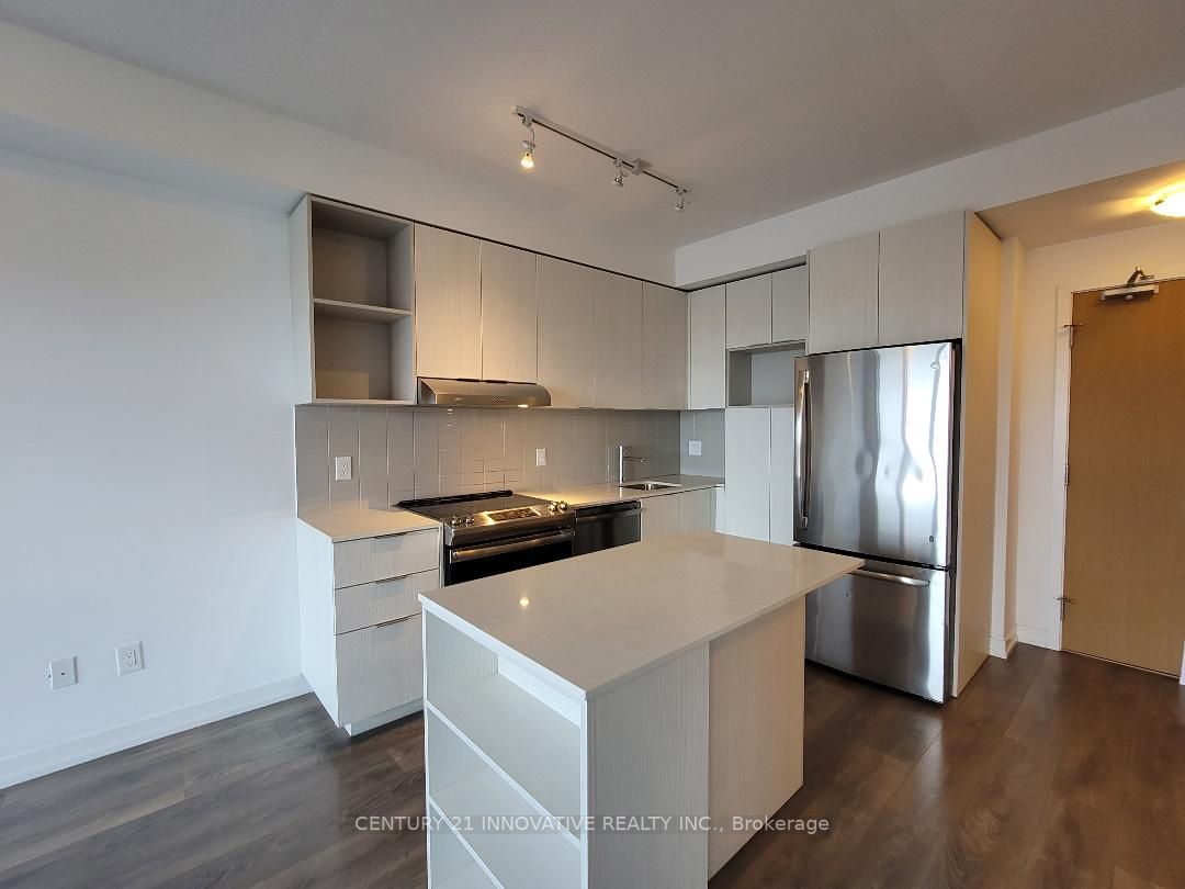 2520 Eglinton Avenue W, #1016