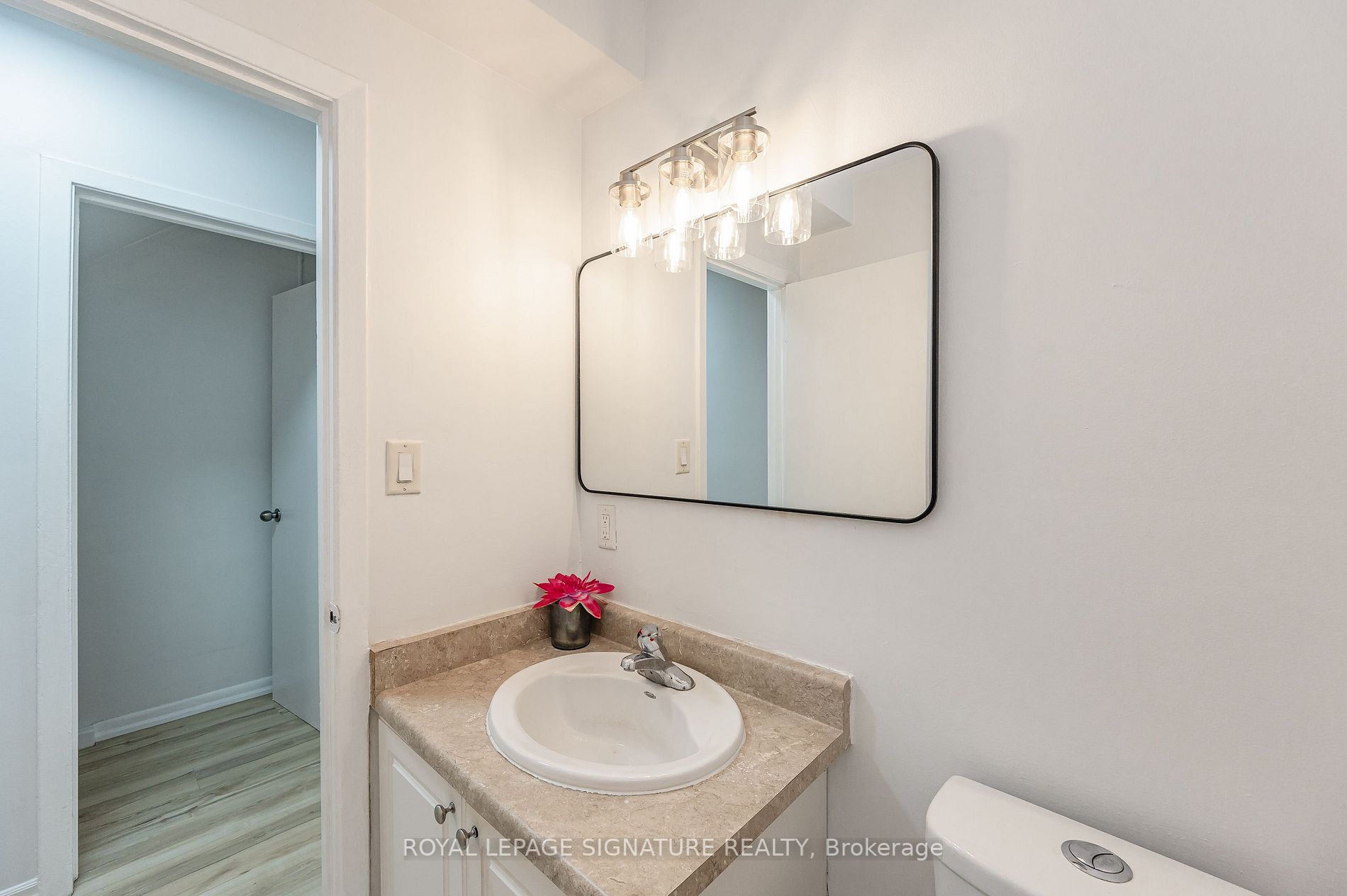 3260 The Credit Woodlands, #21