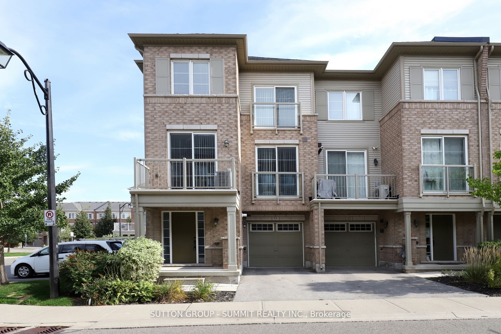 165 Hampshire Way, #33
