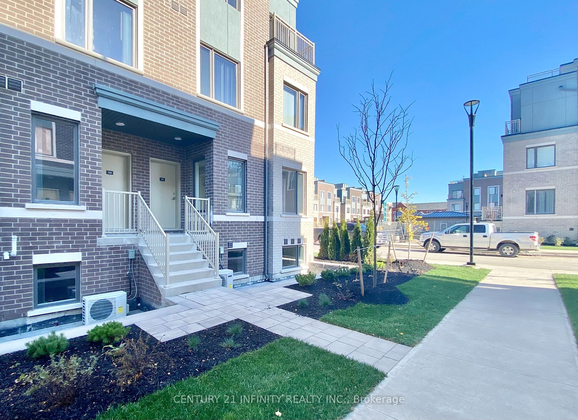 30 William Jackson Way, #107