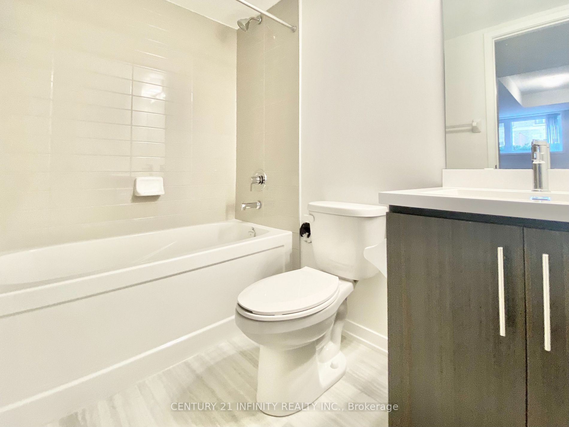30 William Jackson Way, #107