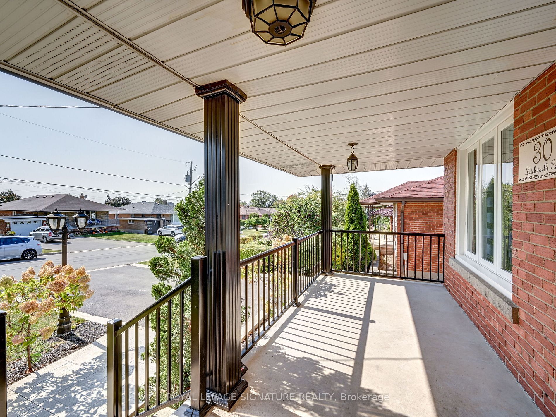 30 Letchworth Cres