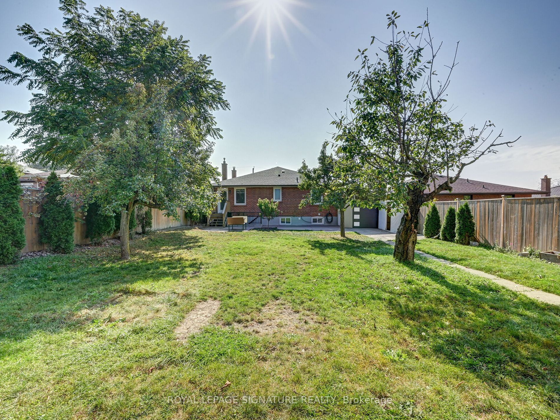 30 Letchworth Cres