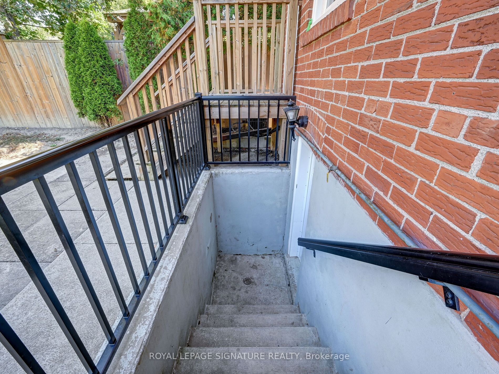 30 Letchworth Cres