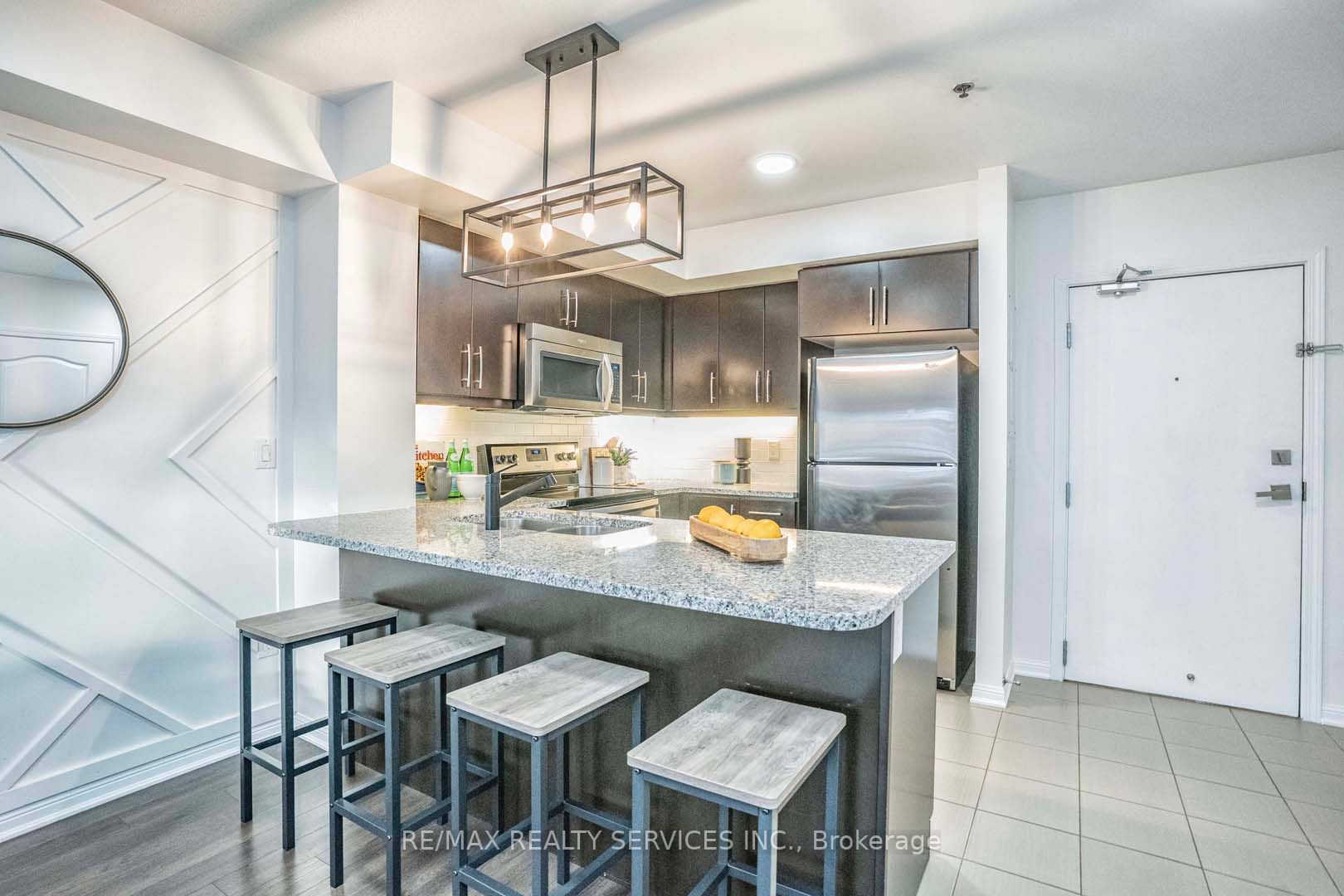 60 Baycliffe Cres, #311