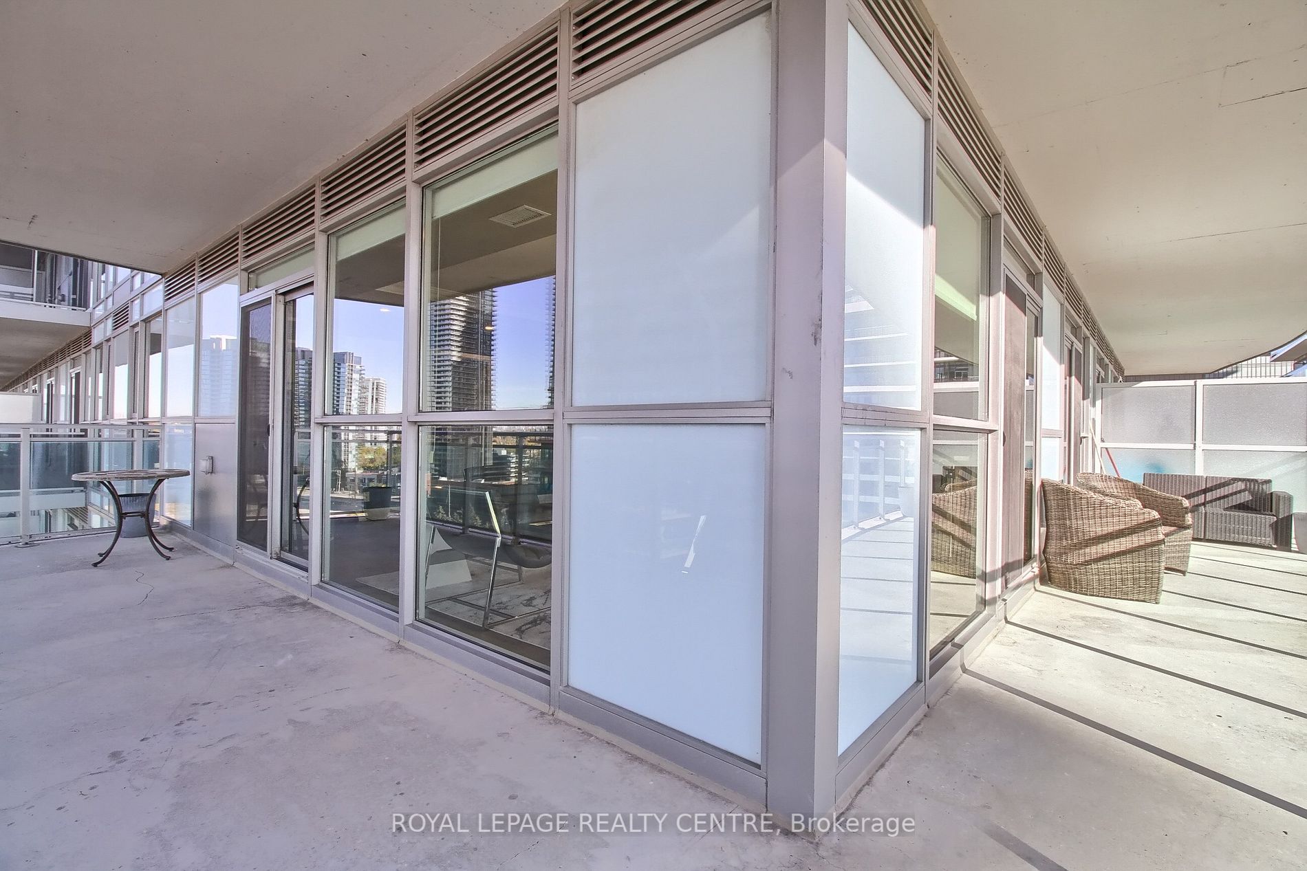 33 Shore Breeze Dr, #1110
