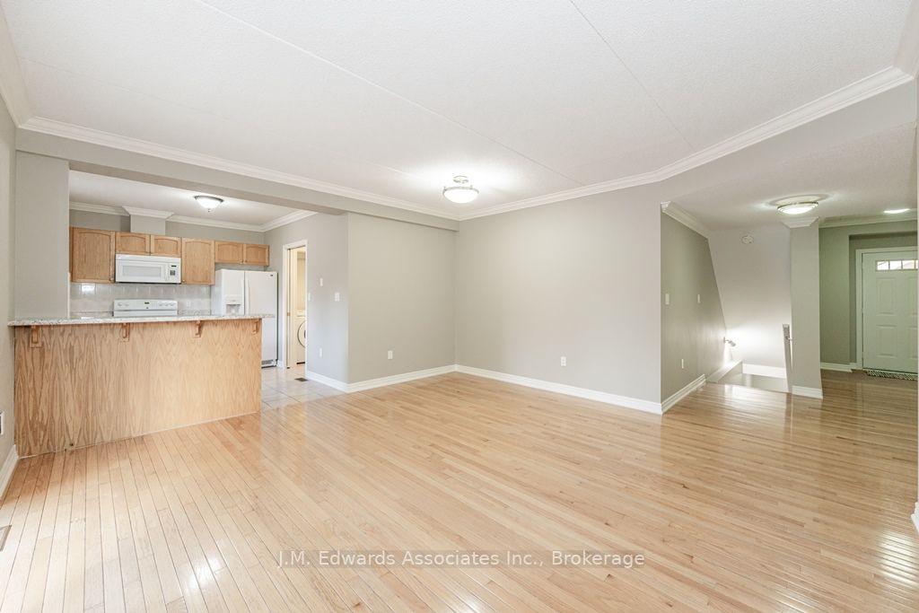 4045 Upper Middle Rd, #25