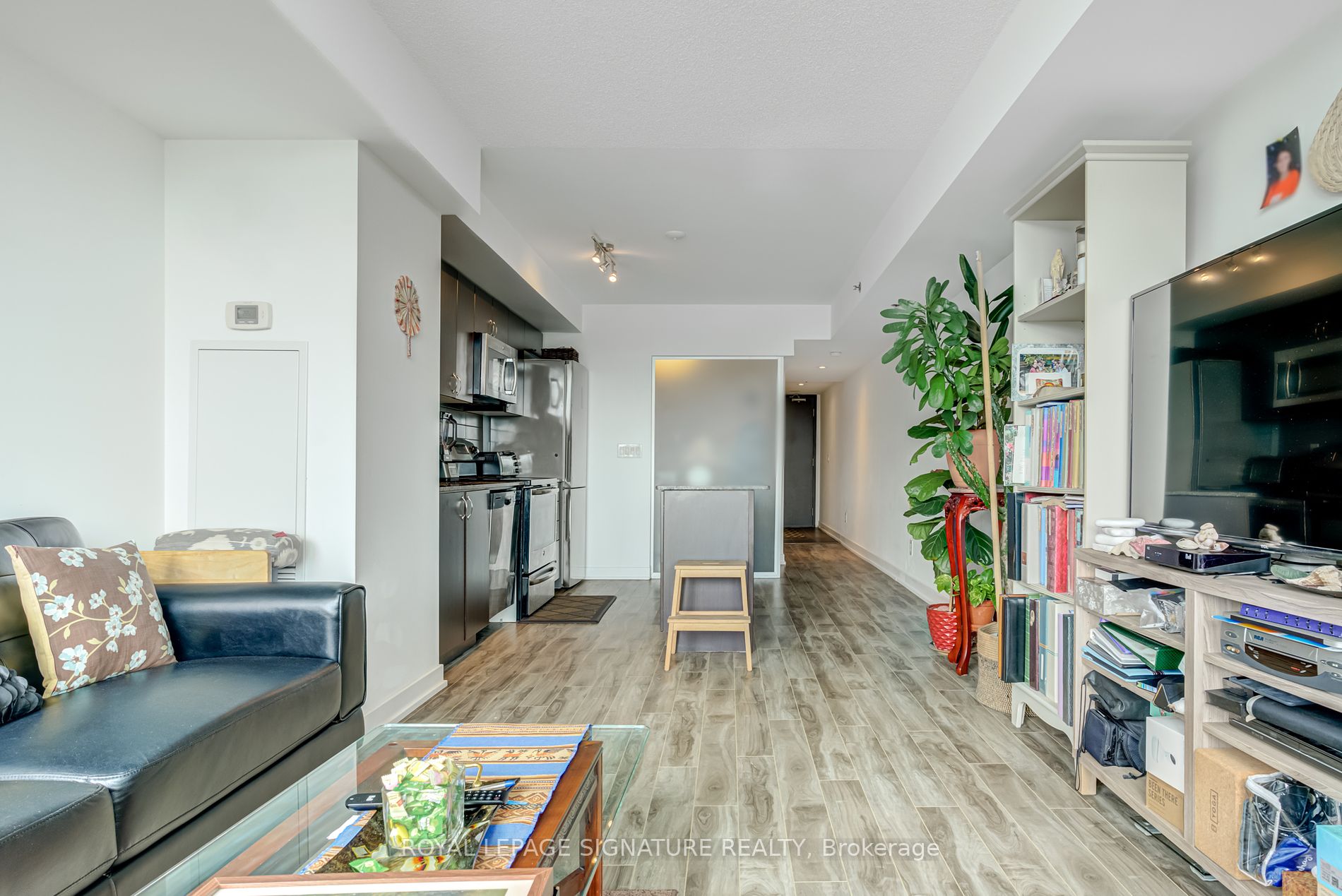 11 Superior Ave, #504
