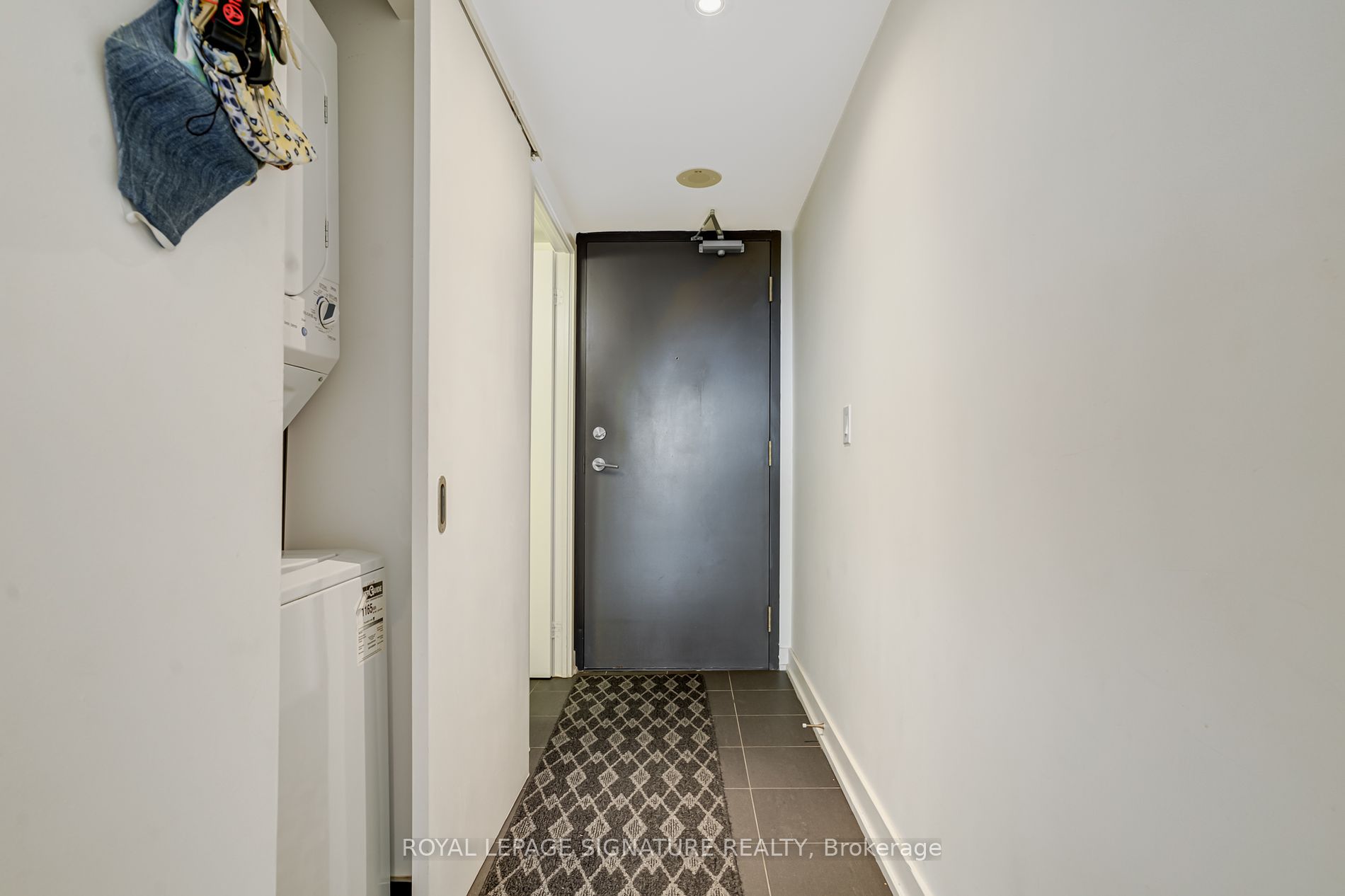 11 Superior Ave, #504