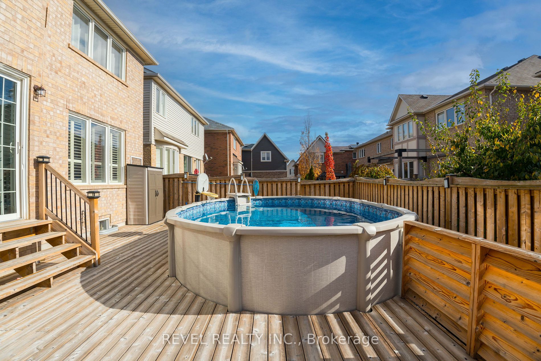 858 Savoline Blvd