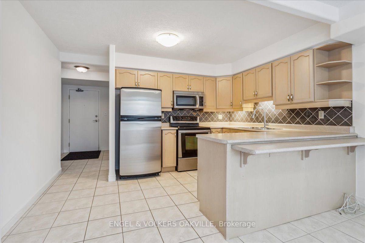 1272 Ontario St, #4