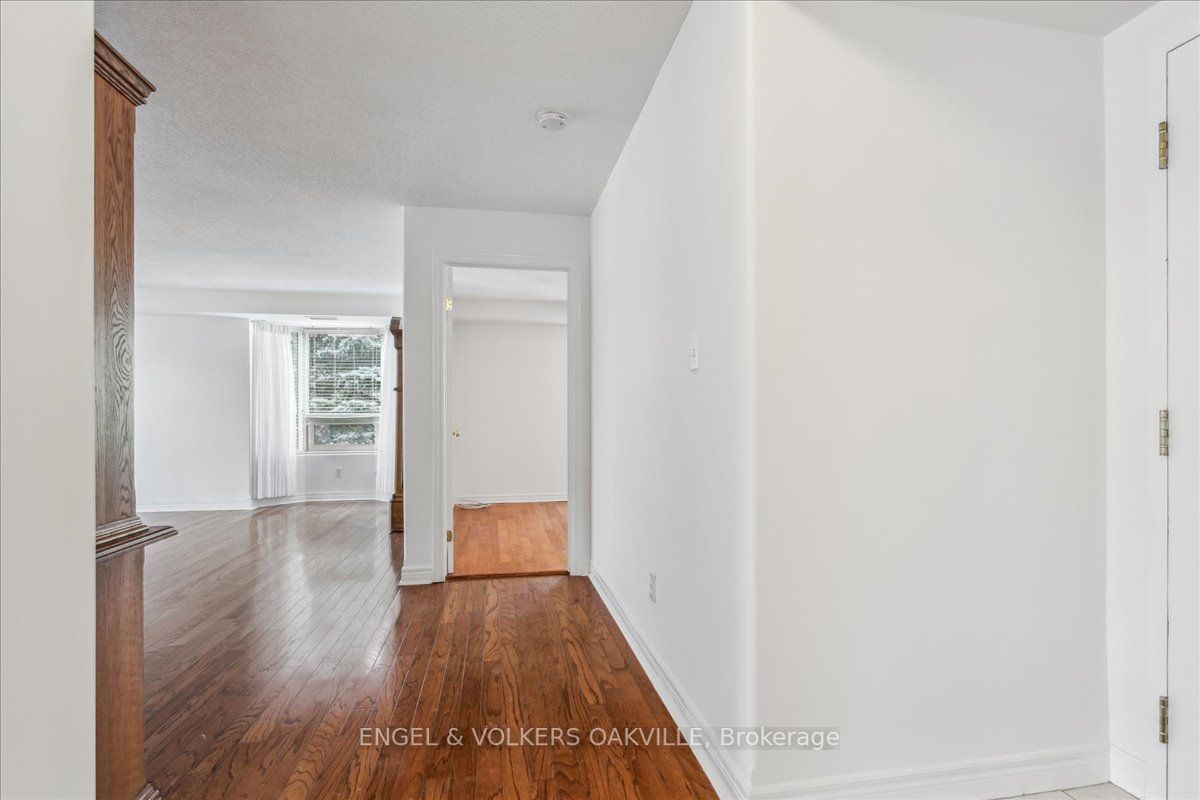 1272 Ontario St, #4