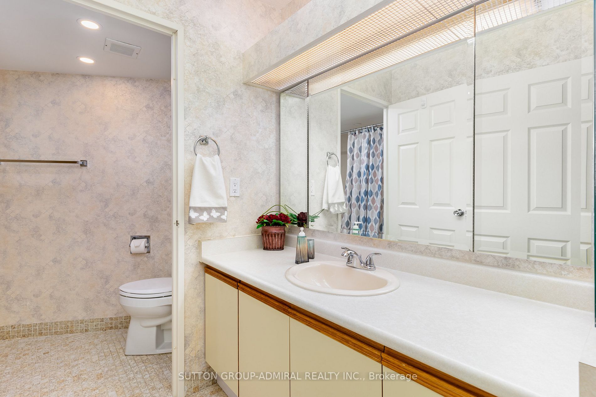 2010 Islington Ave, #1904