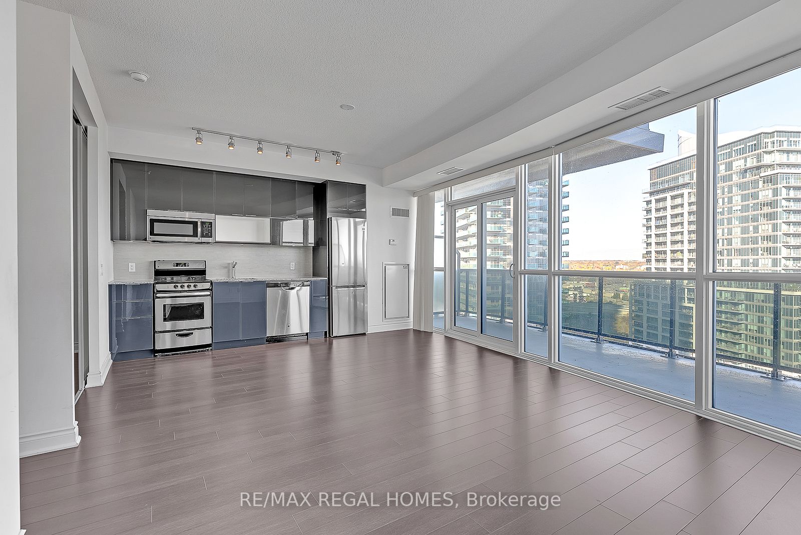 80 Marine Parade Dr, #1501