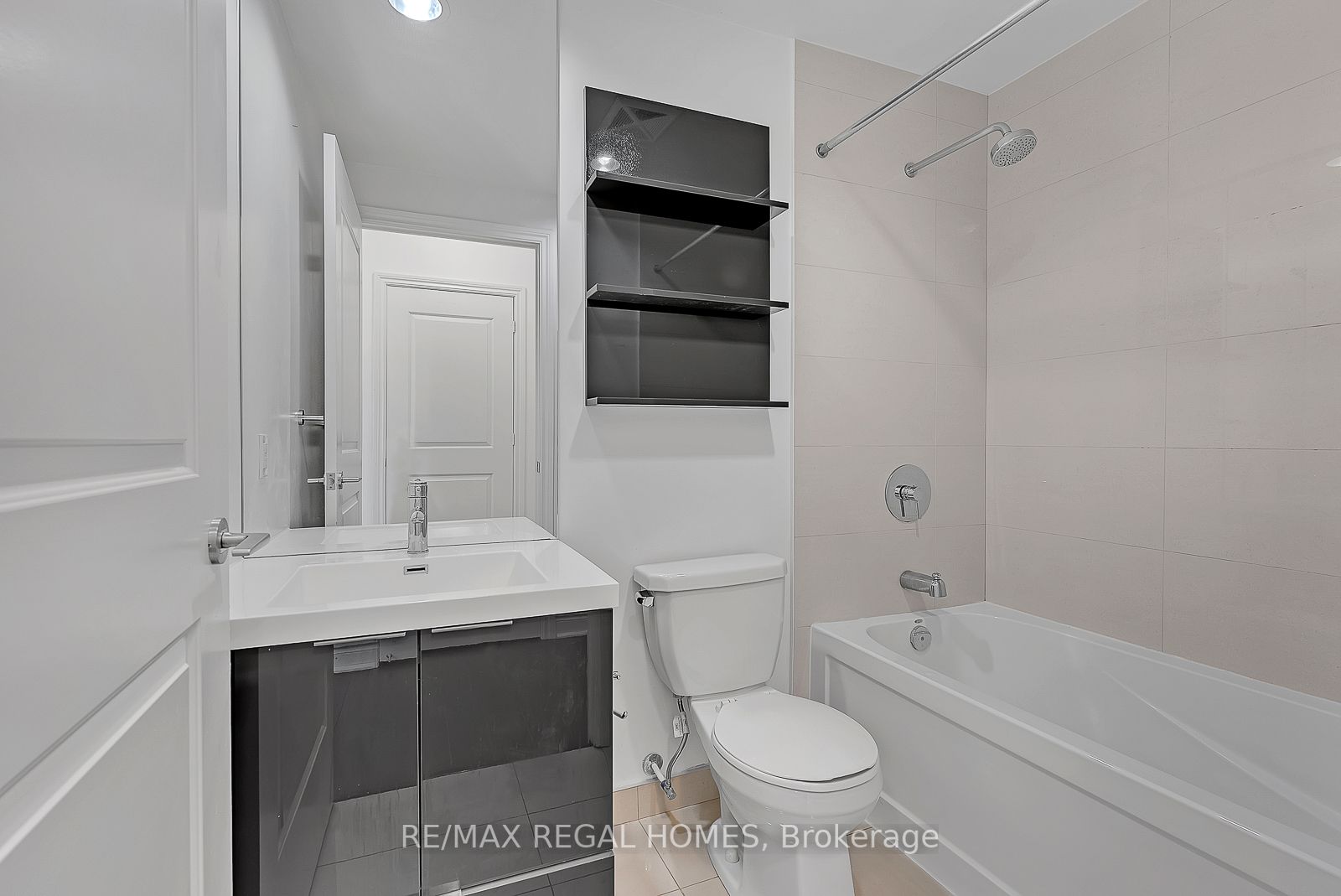 80 Marine Parade Dr, #1501