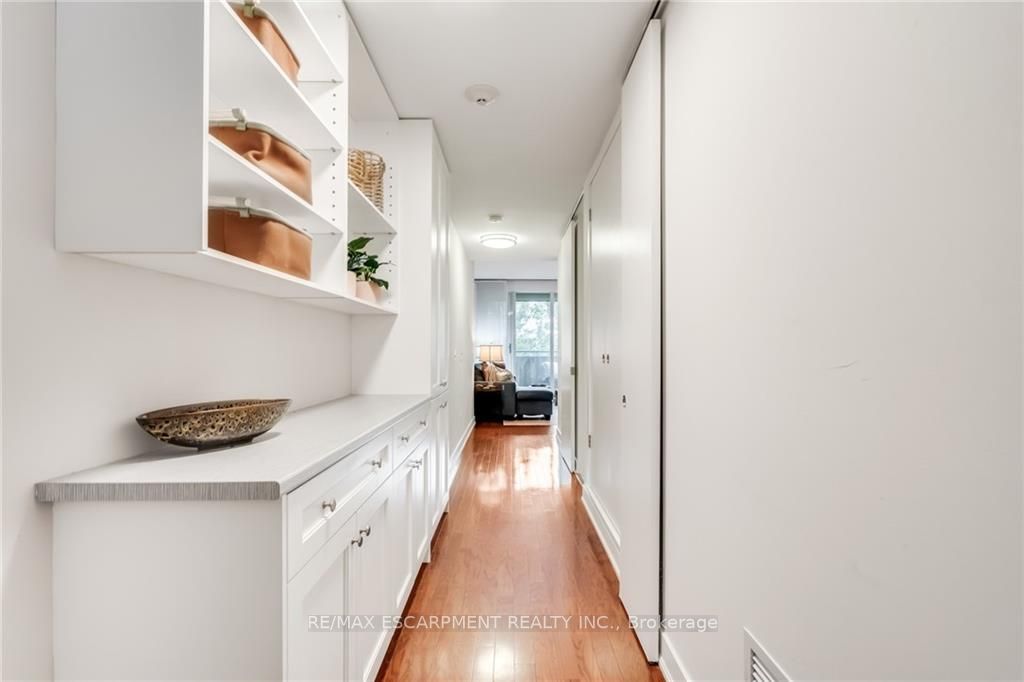 25 Ritchie Ave, #308