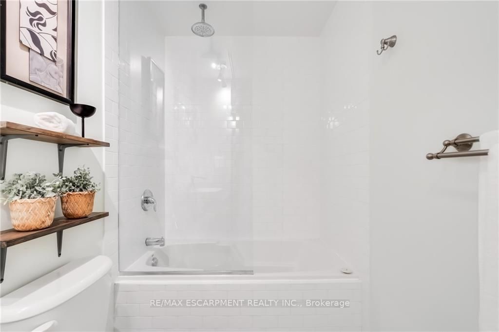 25 Ritchie Ave, #308