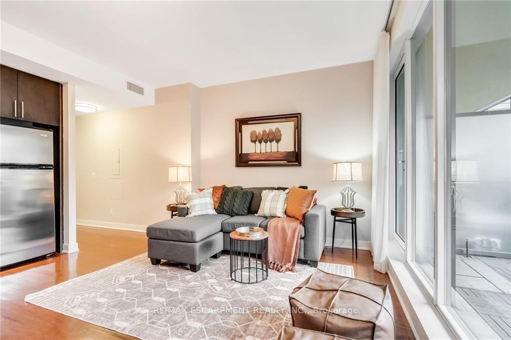 25 Ritchie Ave, #308