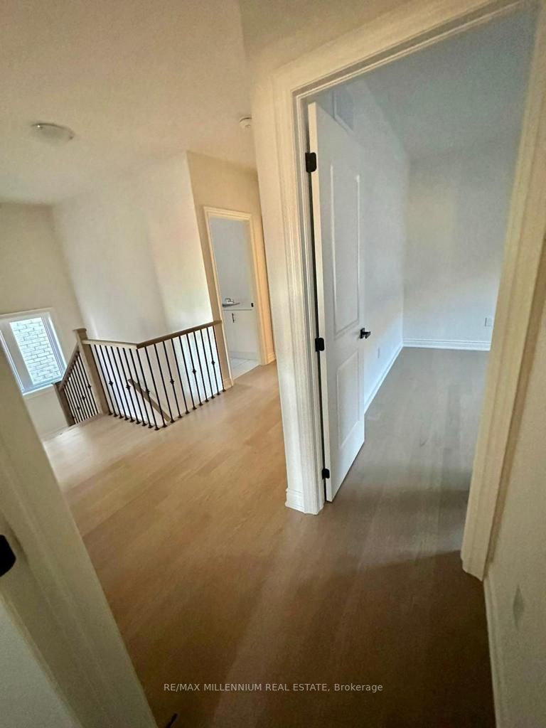 113 Walker Rd W