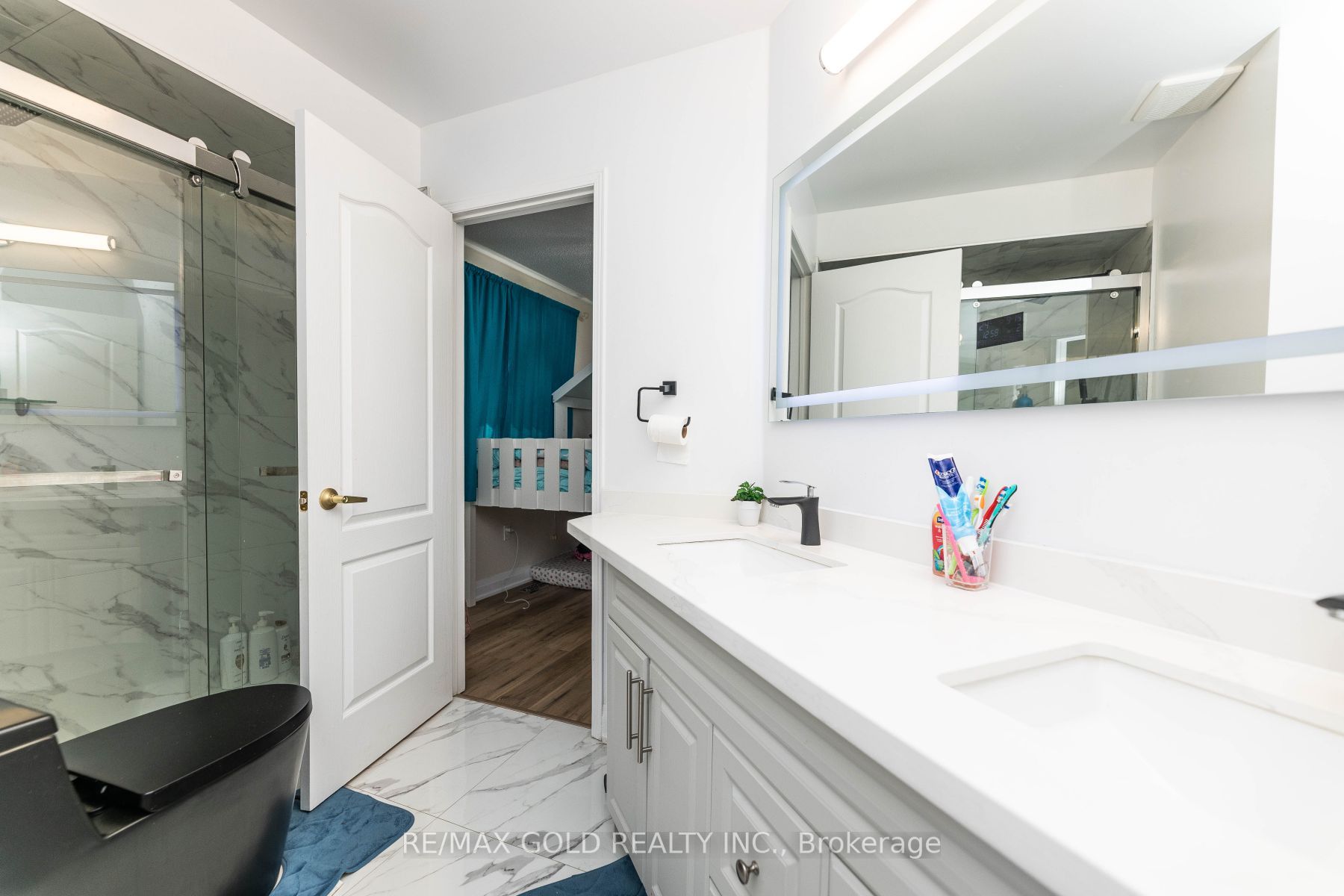 35 Dovergreen Dr