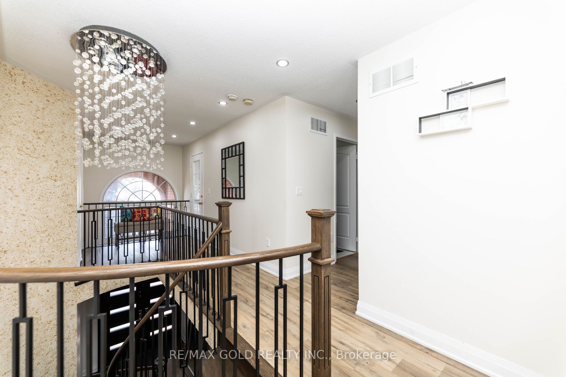 35 Dovergreen Dr
