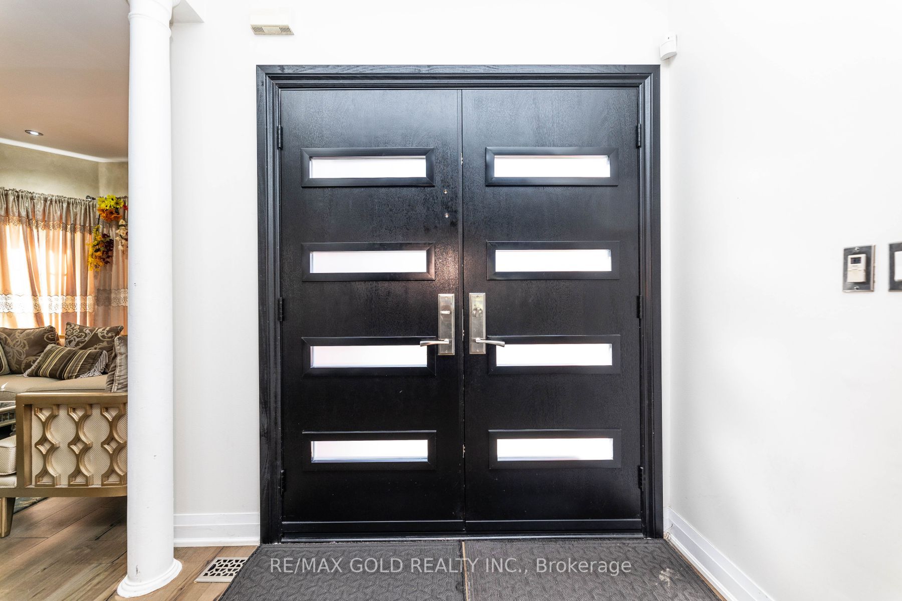 35 Dovergreen Dr