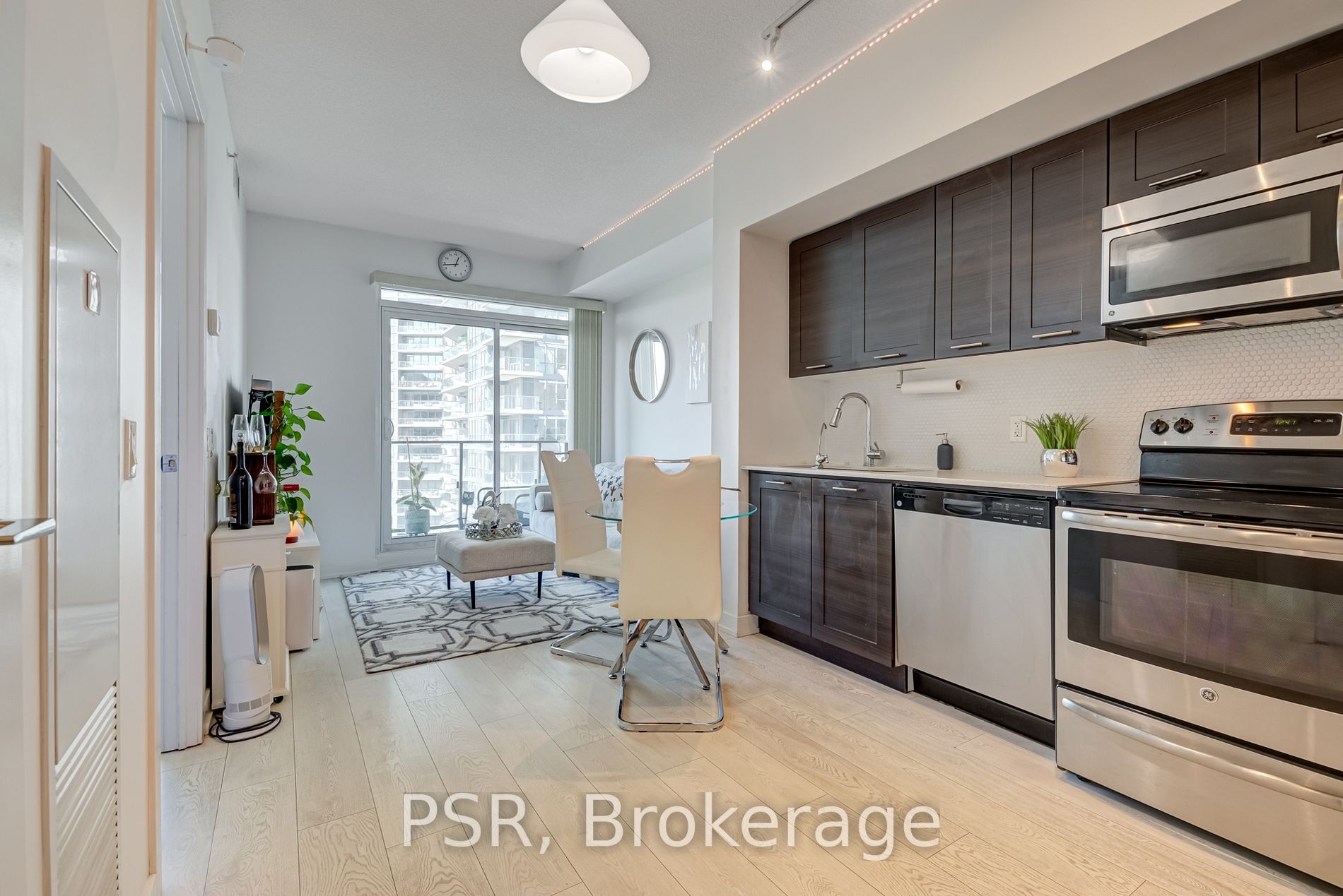 2220 Lake Shore Blvd, #2203