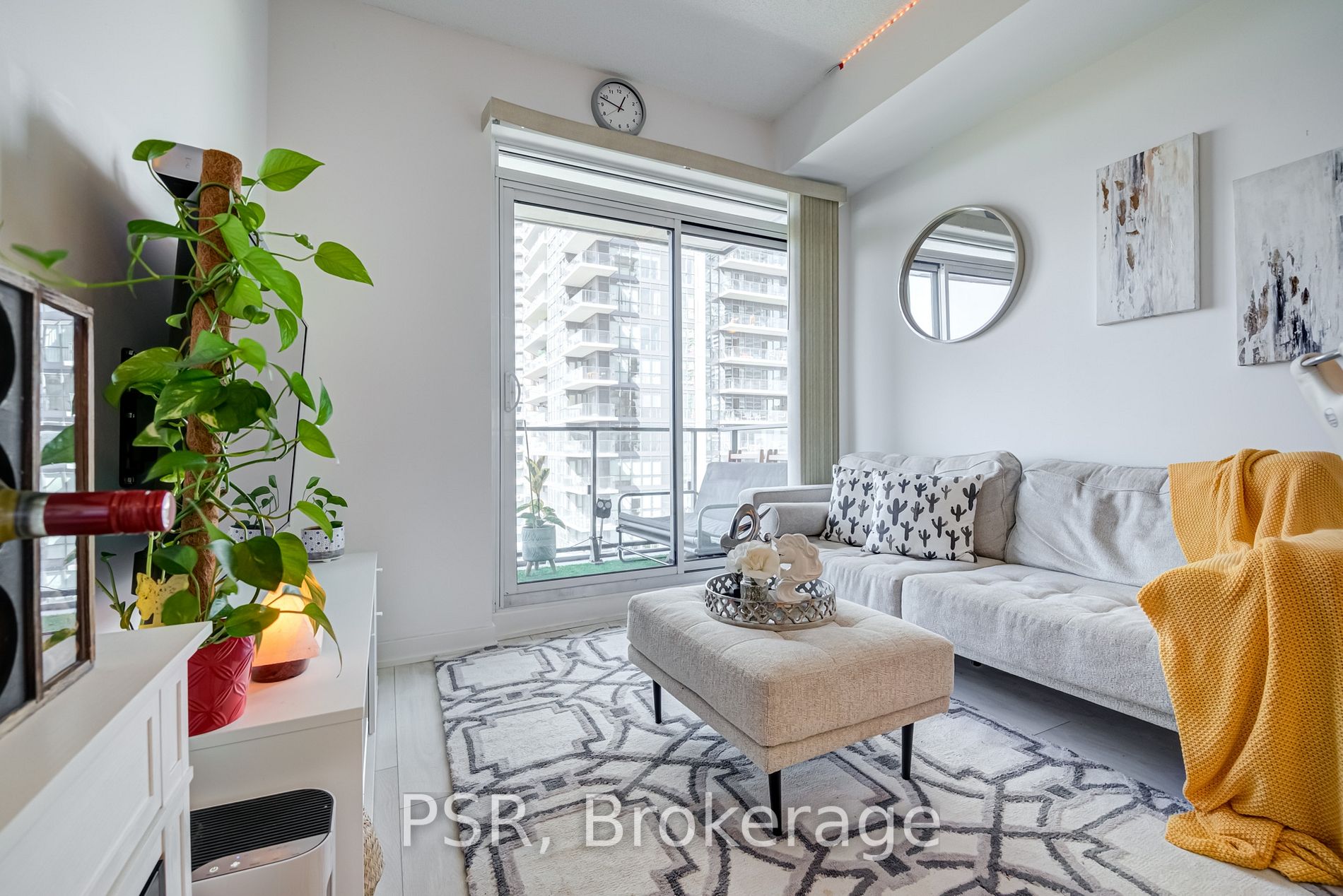 2220 Lake Shore Blvd, #2203